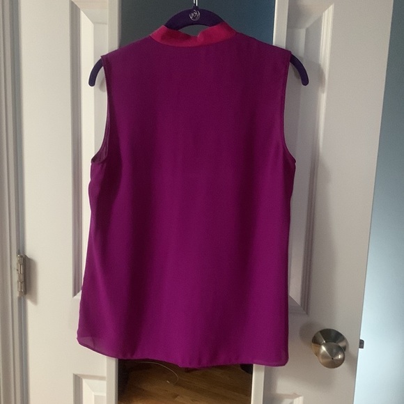 Colorblock Sleeveless Tunic - Picture 2 of 6